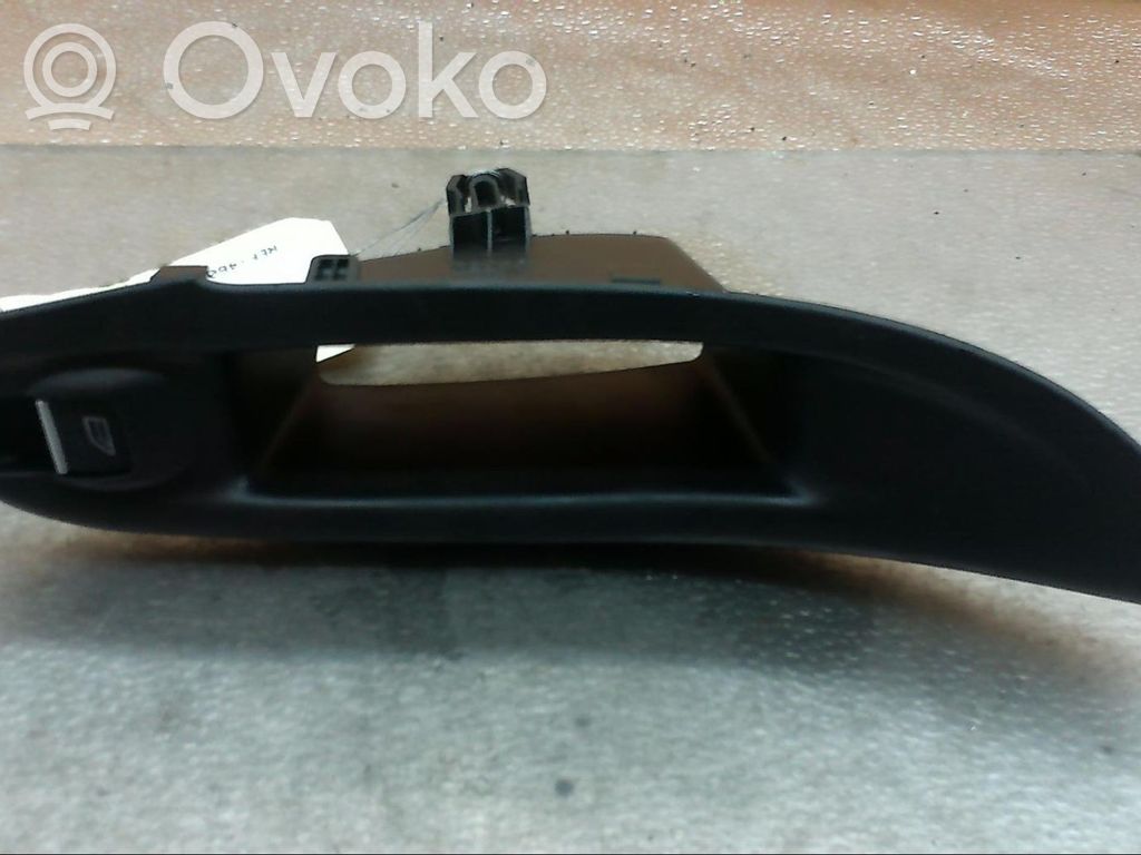Electric window control switch   1850432