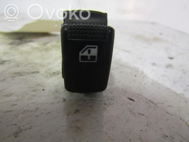 Electric window control switch   935802E000LM