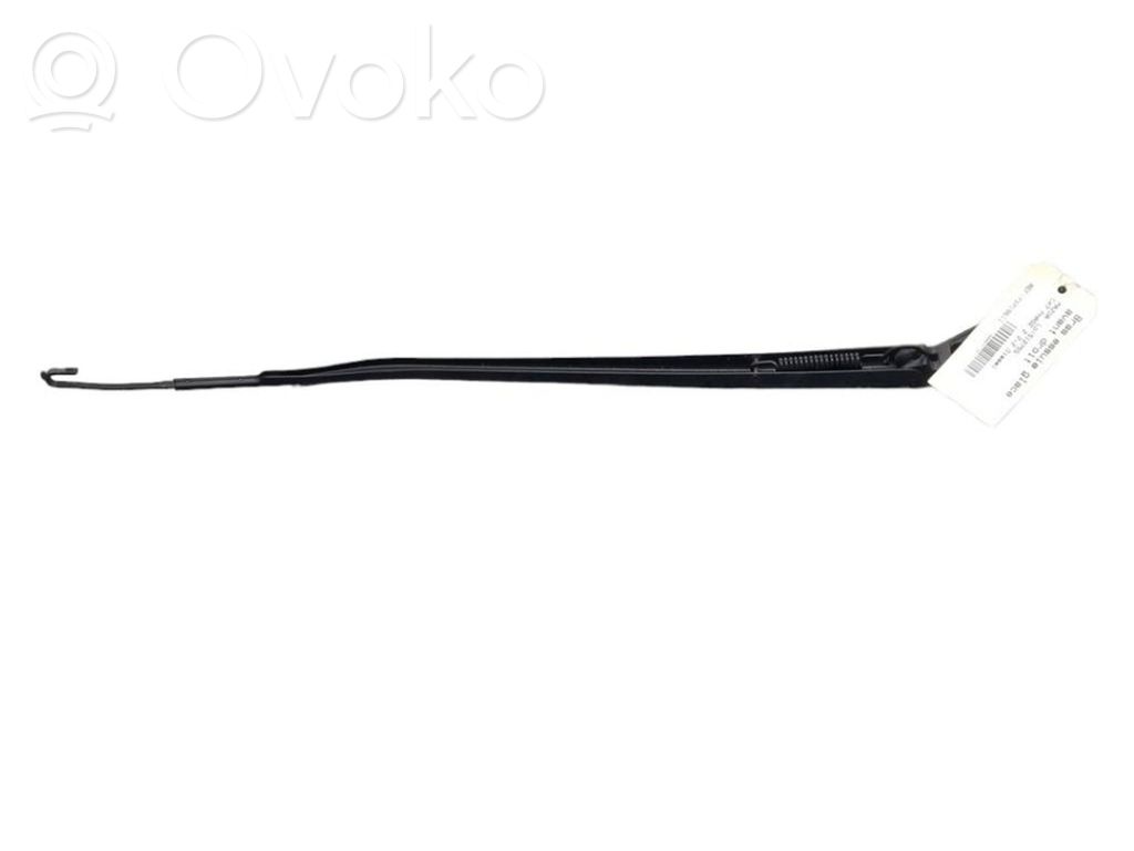 Front wiper blade arm   EG2267321C