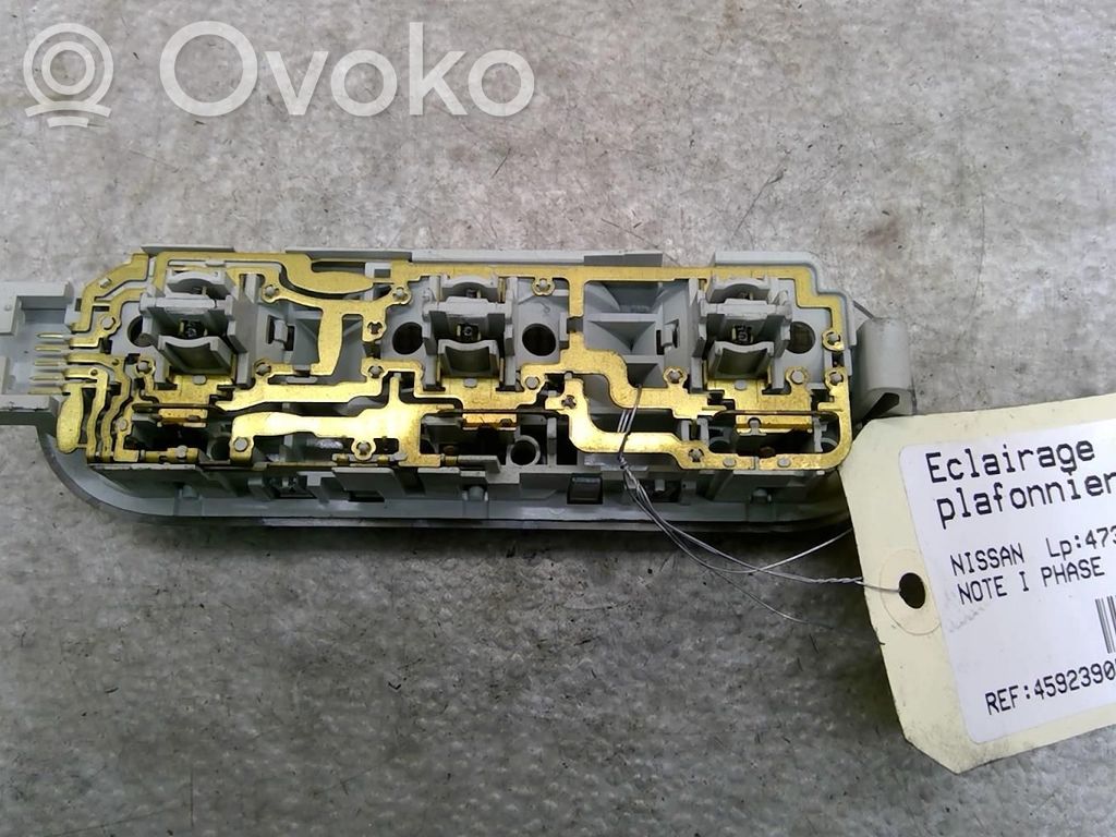 Priekšējo vietu apgaismojums   264309U00A