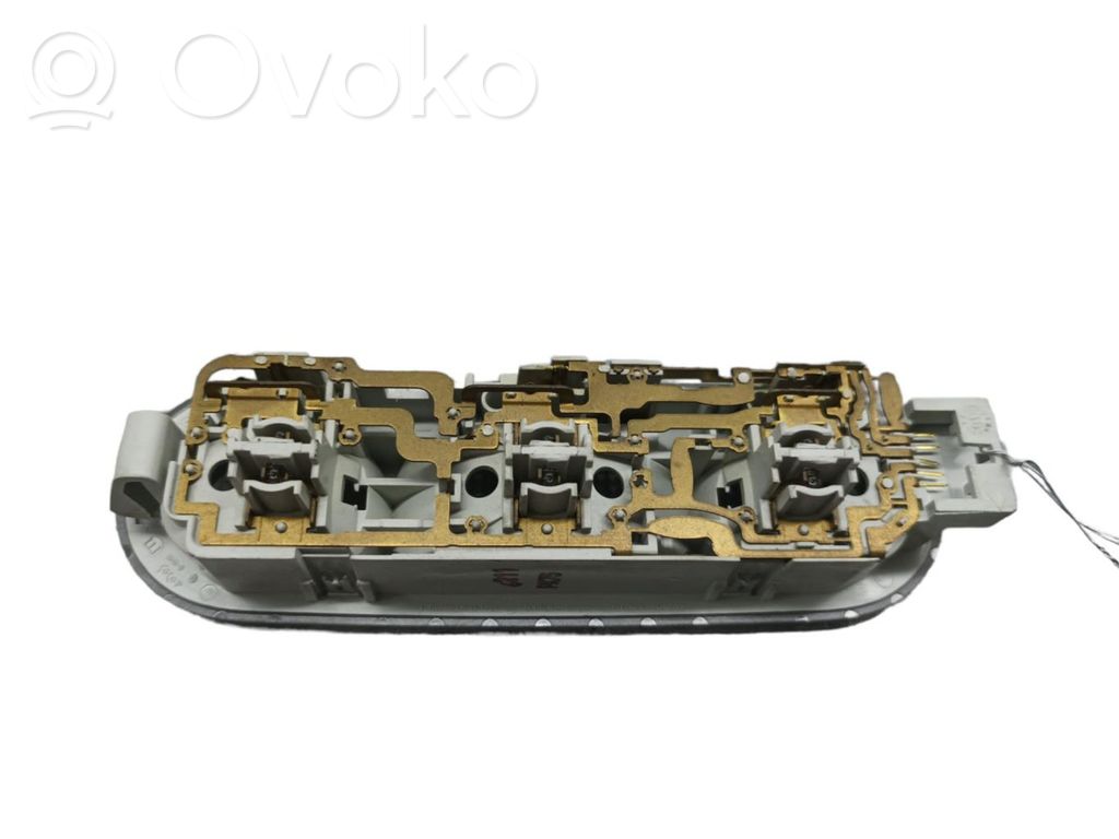Nissan Note (E11) Etuistuimen valo 