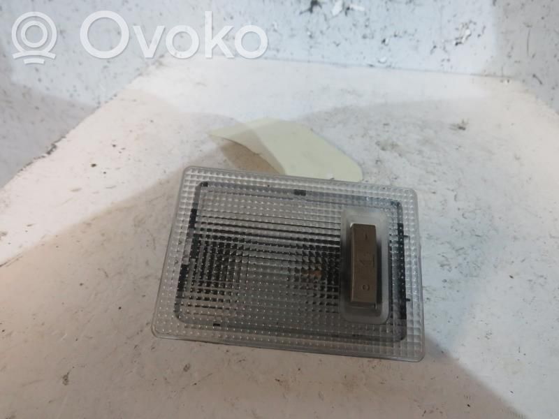 Opel Corsa D Etuistuimen valo 
