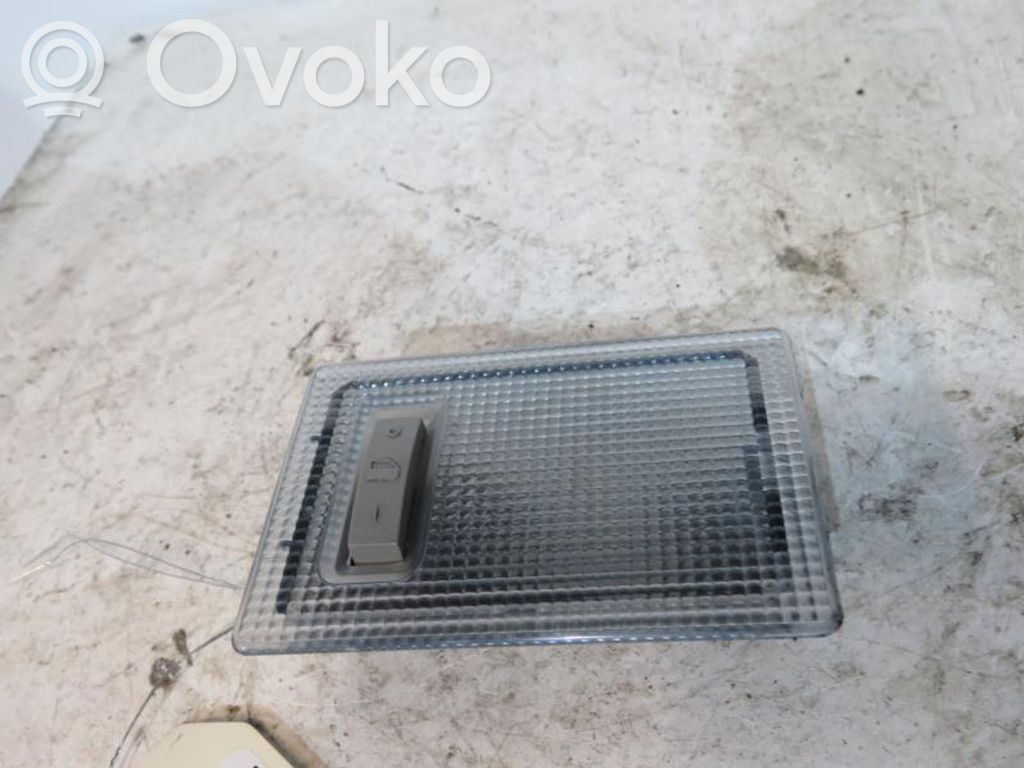 Opel Corsa D Etuistuimen valo 
