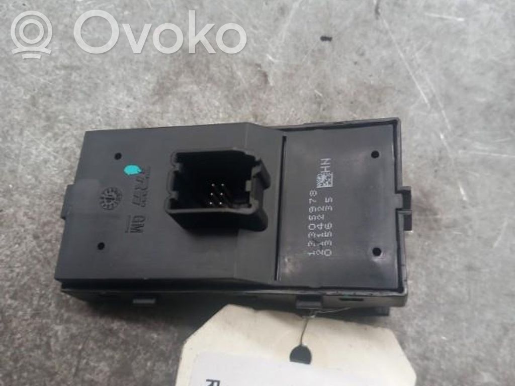 Interruptor del elevalunas eléctrico   13305979