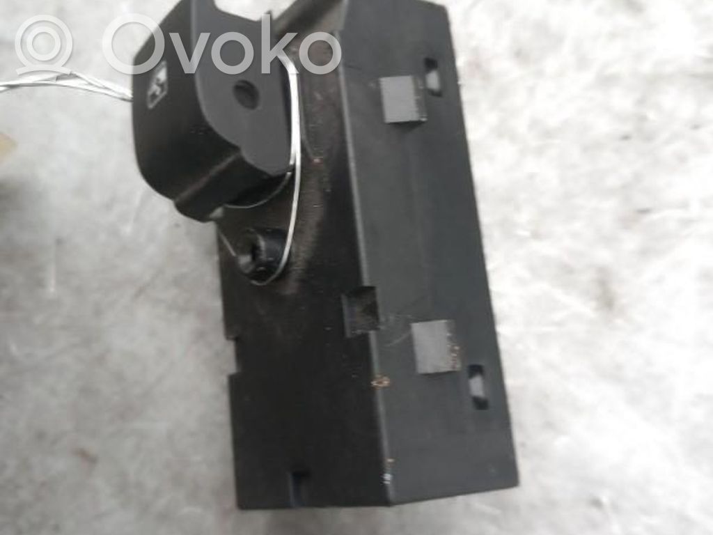 Electric window control switch   13301888