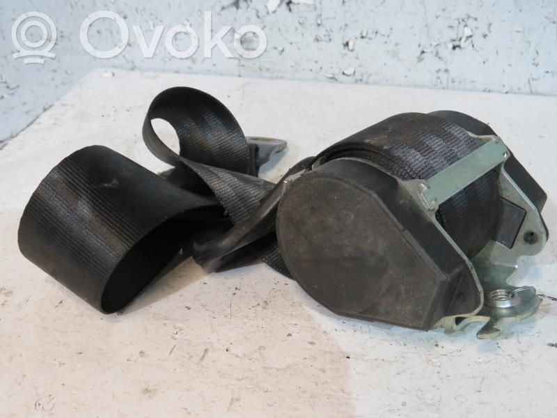 Peugeot 206+ Cinturón trasero 