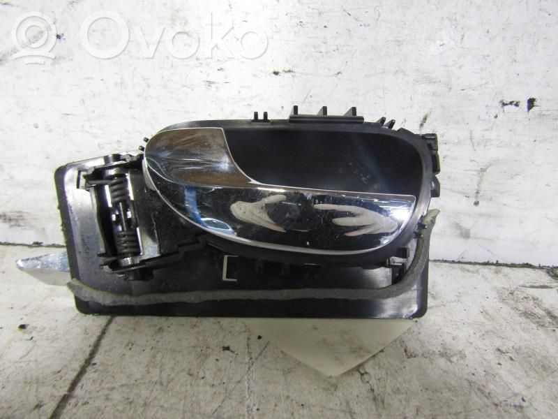 Manecilla interna puerta delantera   9143E9