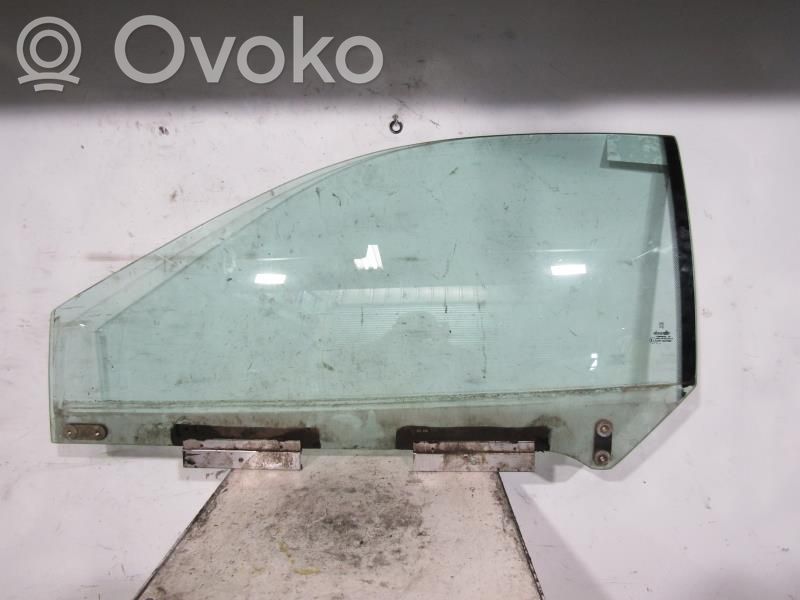 Vidrio lateral trasero   8569N2
