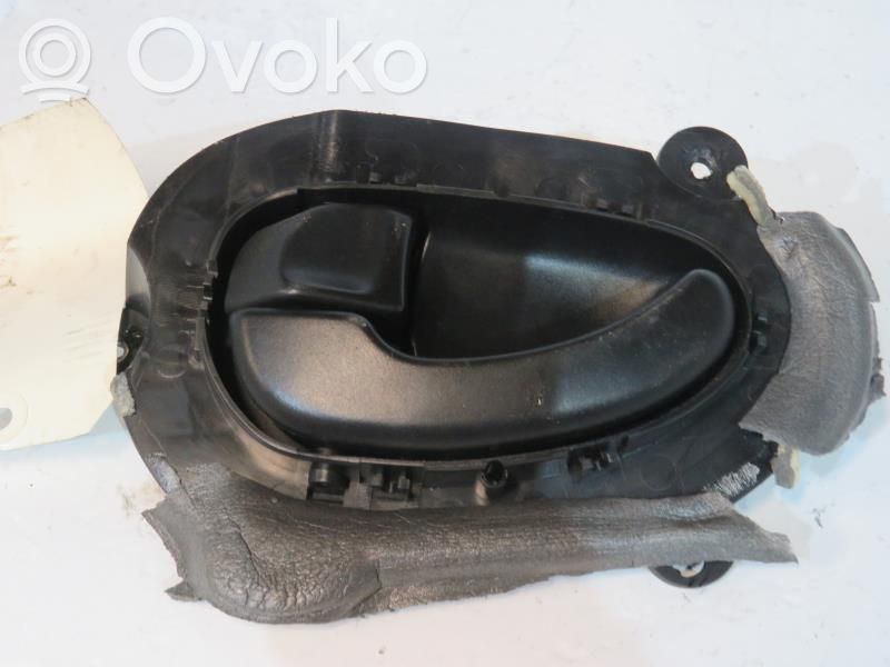 Manecilla interna puerta delantera   9143G6