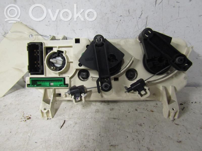 Renault Clio II Climate control unit 