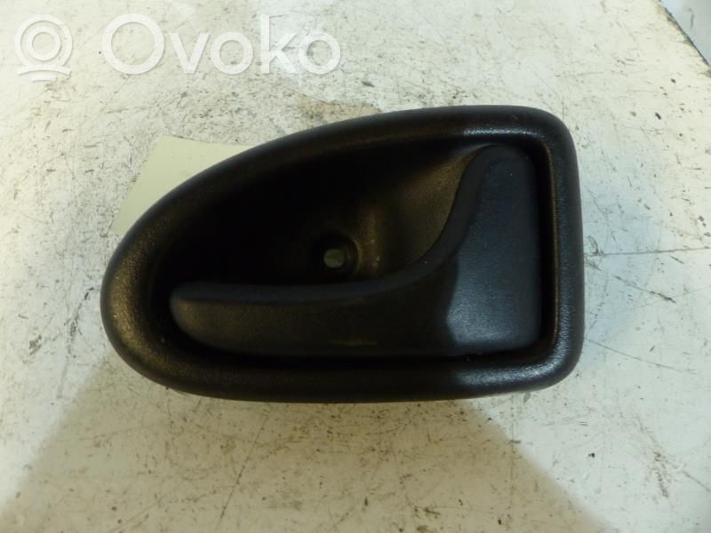 Renault Clio II Manecilla interna puerta trasera 