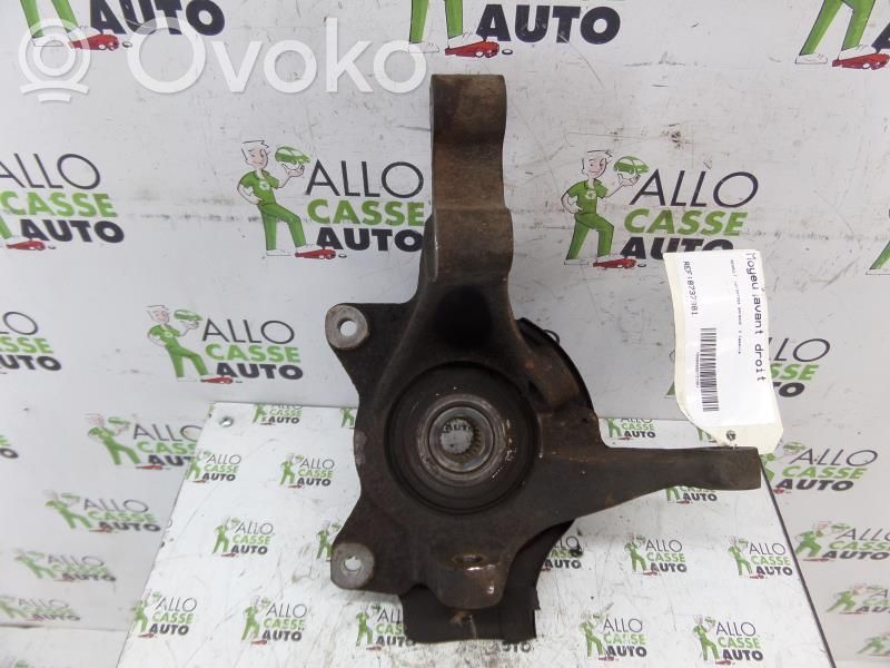 Renault Safrane Achsschenkel vorne 