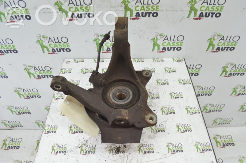 Renault Safrane Achsschenkel vorne 