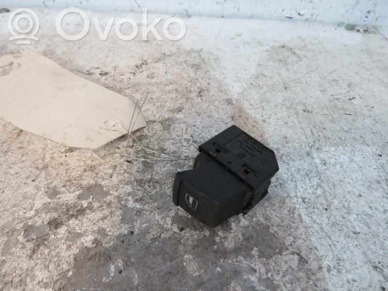 Electric window control switch   1M095985501C