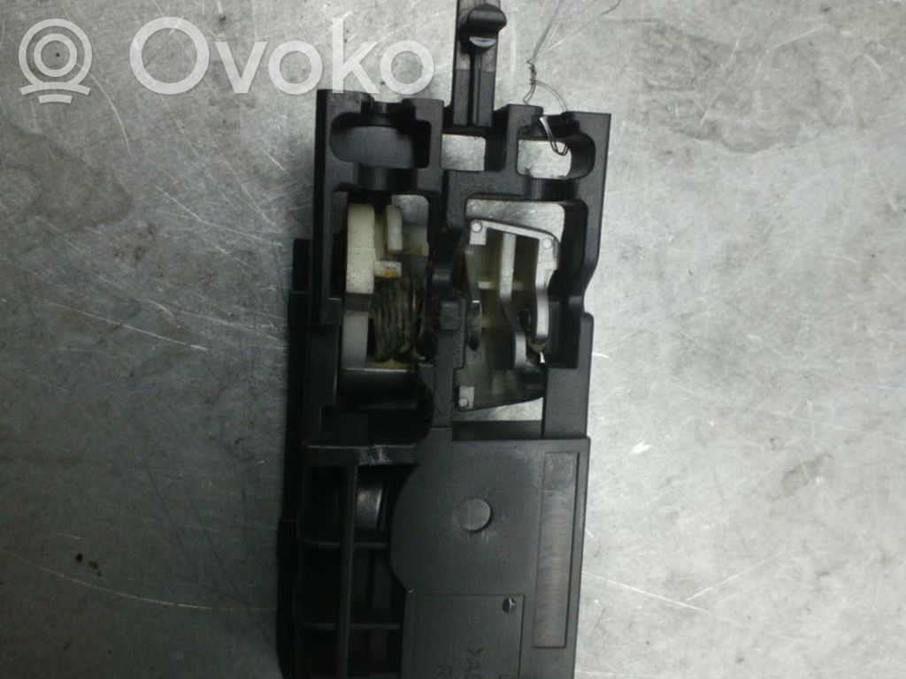 Manecilla interna puerta delantera   8311062J10BWL