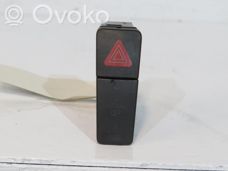Botón interruptor de luz de peligro   3743055L305PK