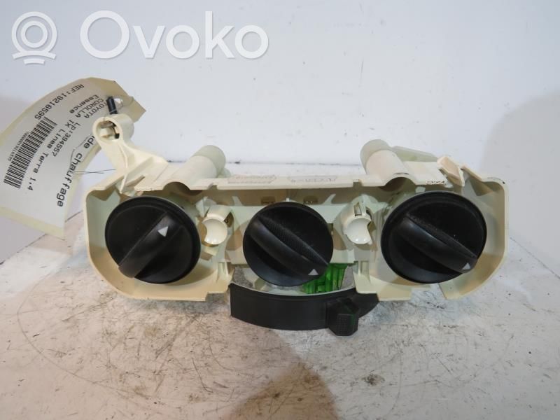 Toyota Corolla E120 E130 Climate control unit 