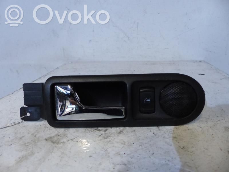 Manecilla interna puerta trasera   3B1837113L