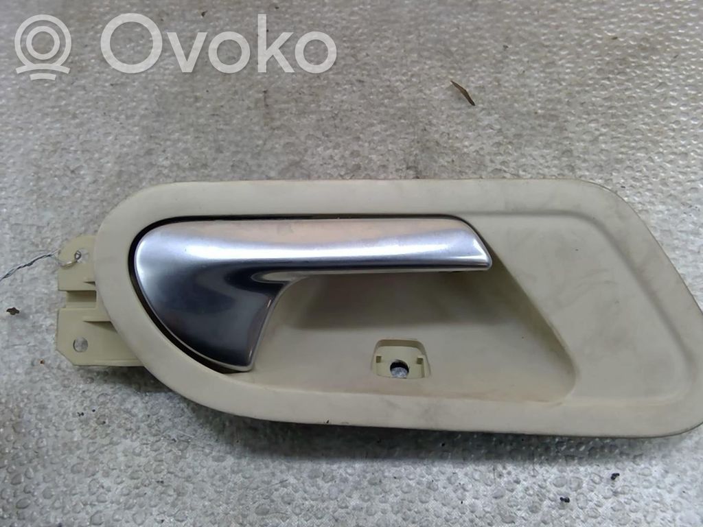 Manecilla interna puerta delantera   1Q1837114DVGE