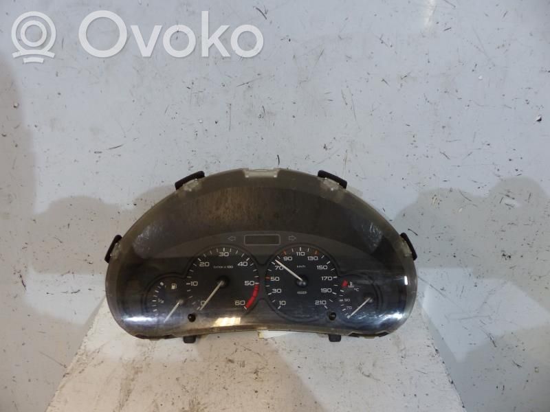 Peugeot 206 Speedometer (instrument cluster) 