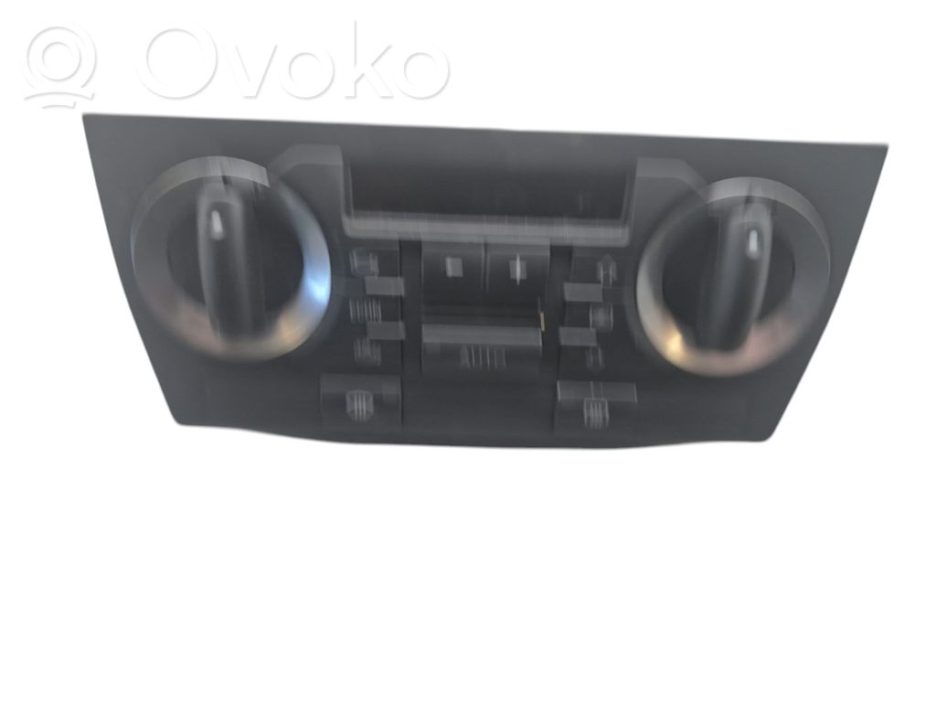 Audi A3 S3 A3 Sportback 8P Panel klimatyzacji 