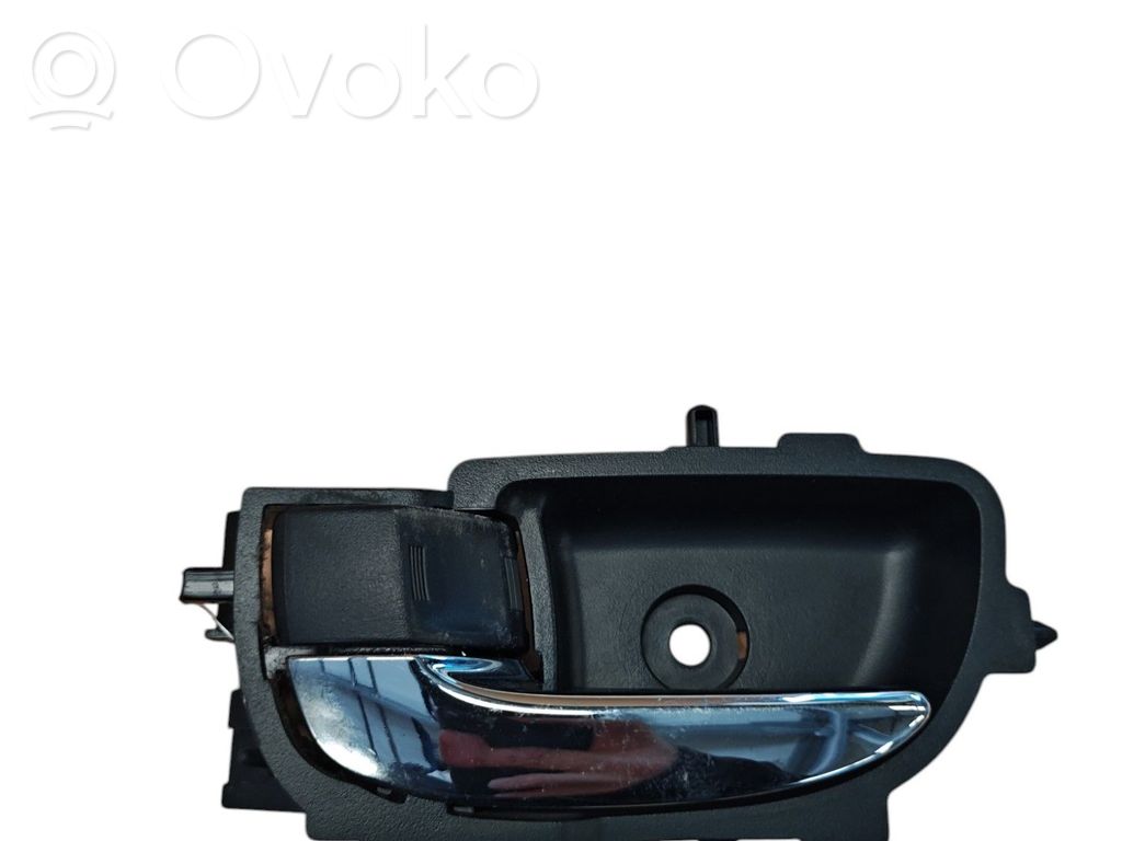 Manecilla interna puerta trasera   692060D281C1