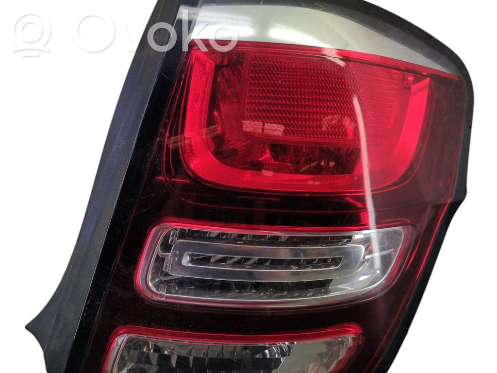 Rear/tail lights   9803928480