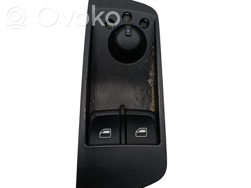 Audi A1 Electric window control switch 
