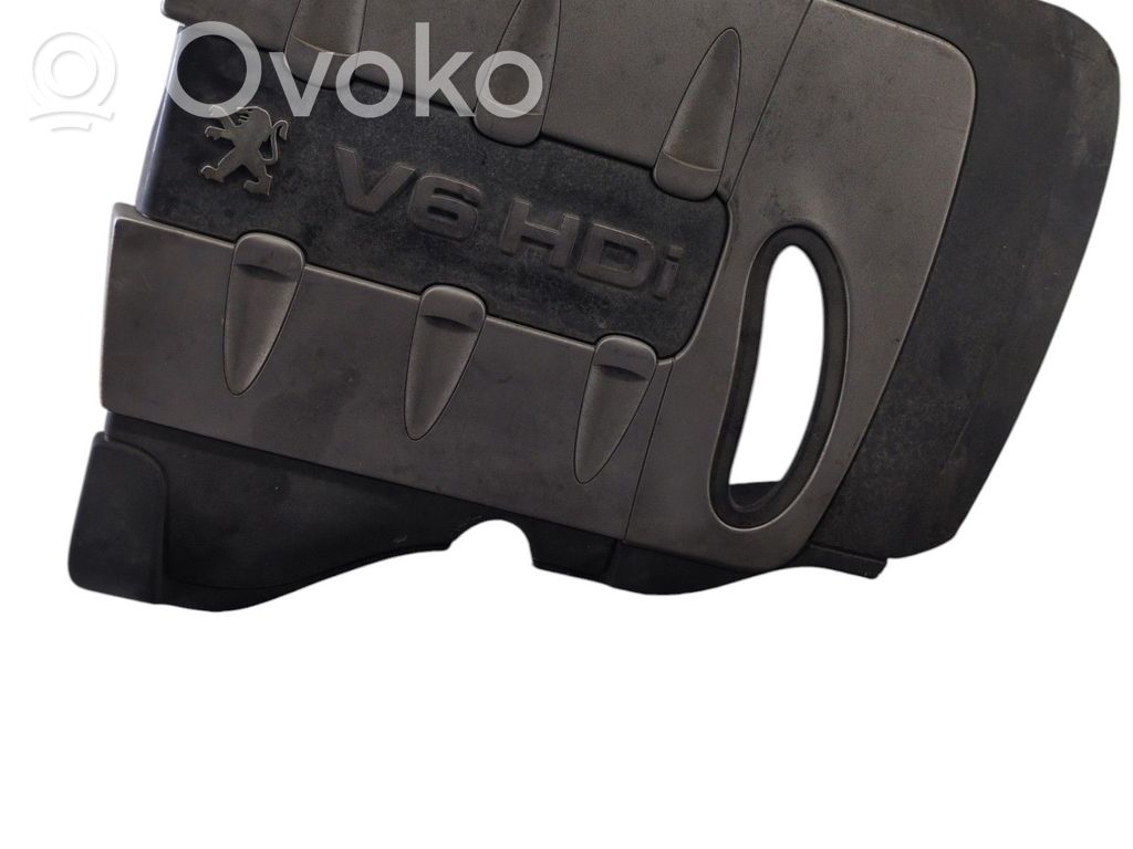Engine cover (trim)   0137C7