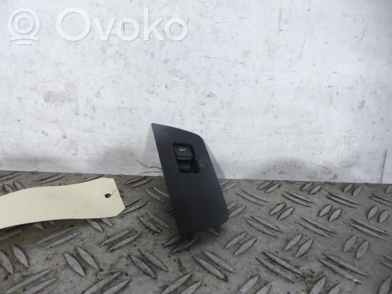 Electric window control switch   4G09598555PR
