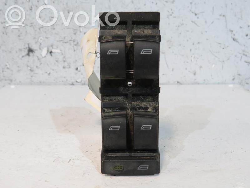 Electric window control switch   4B0959851B4PK