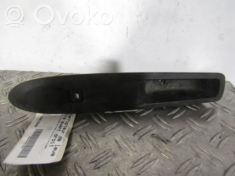 Electric window control switch   00006490FE