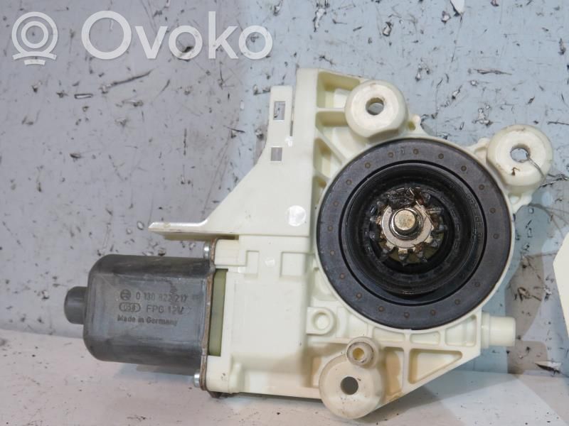 Front door window regulator motor   1428451