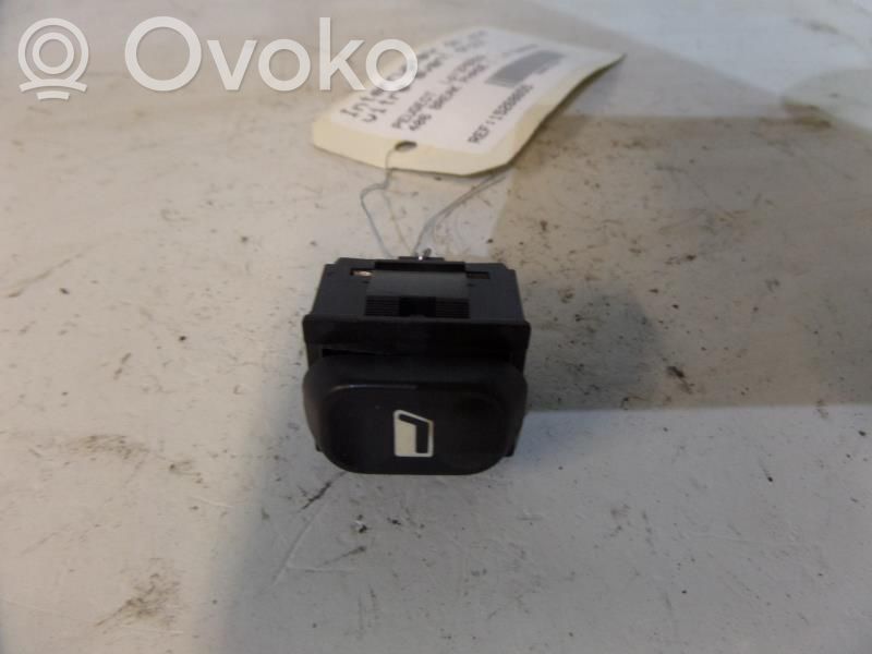 Electric window control switch   6552KT