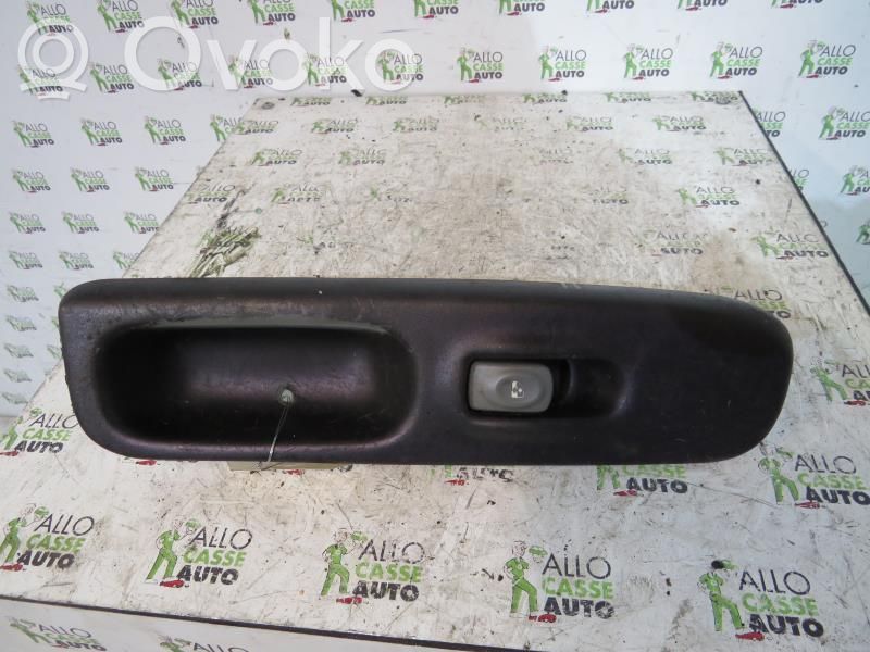 Renault Twingo I Przyciski szyb 