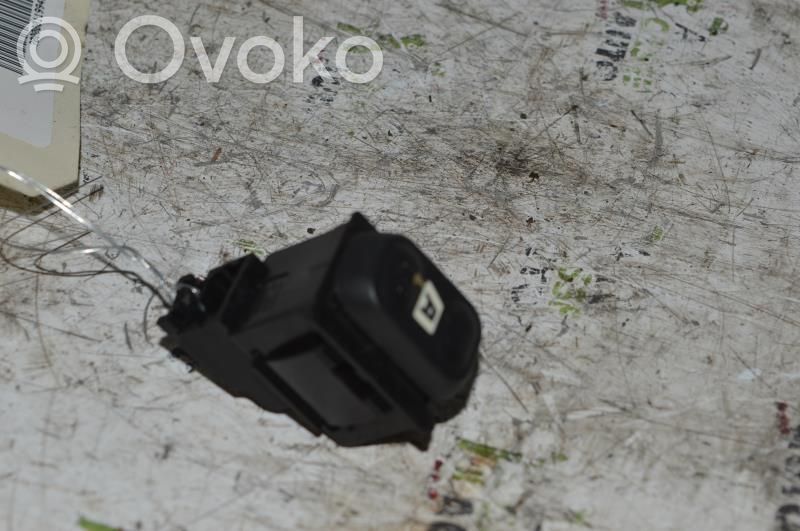 Peugeot 607 Electric window control switch 