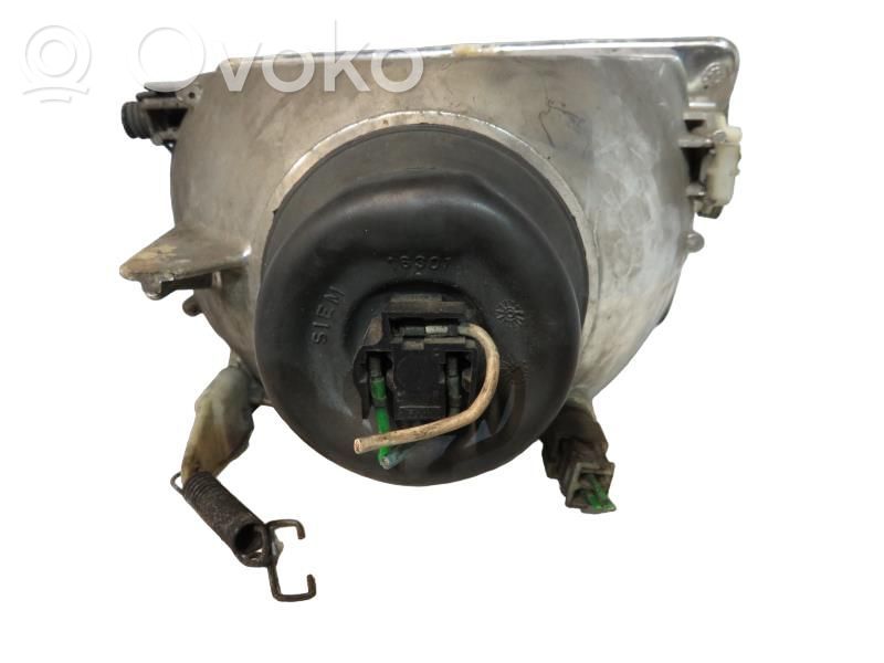 Peugeot 309 Lampa przednia 