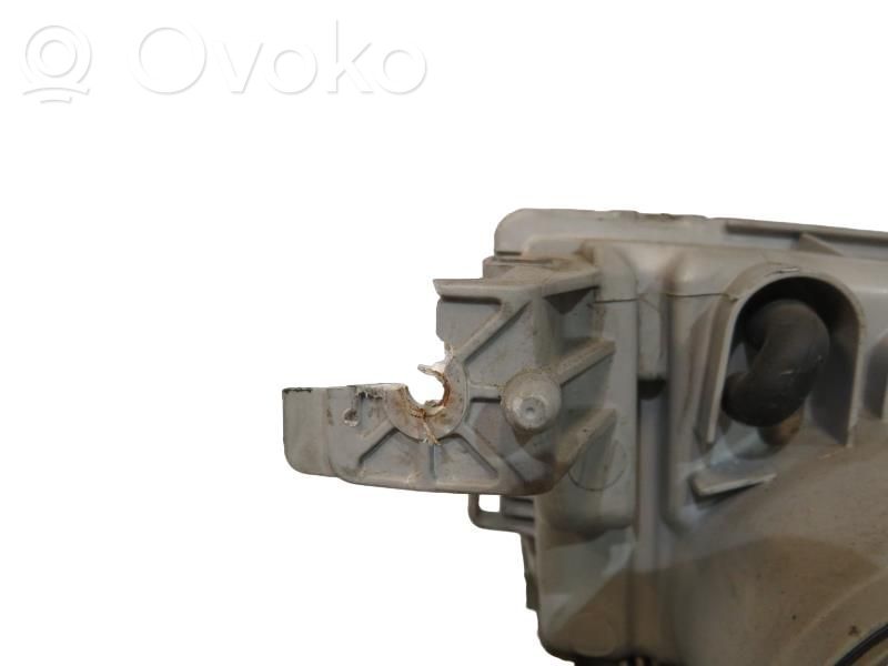 Scheinwerfer   921033A020