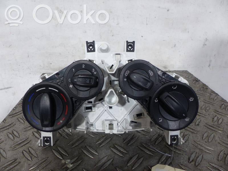 Climate control unit   1830994