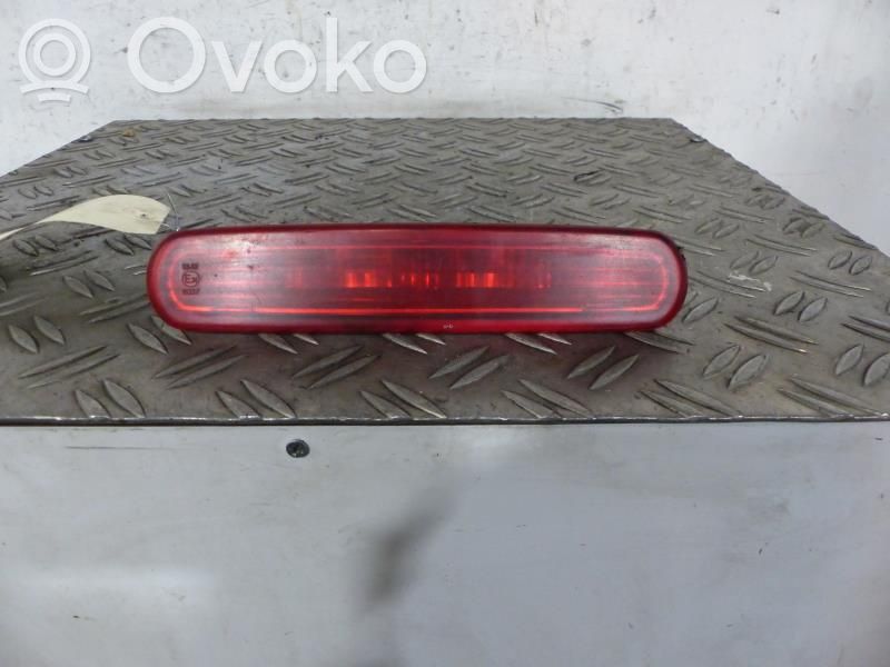 Fiat Doblo Kolmas/lisäjarruvalo