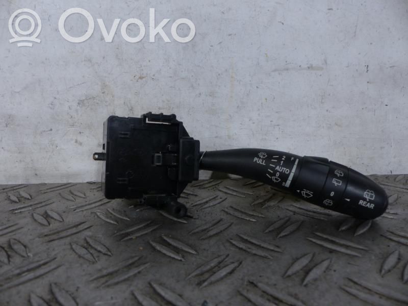Pyyhkijän vipu   934201H300