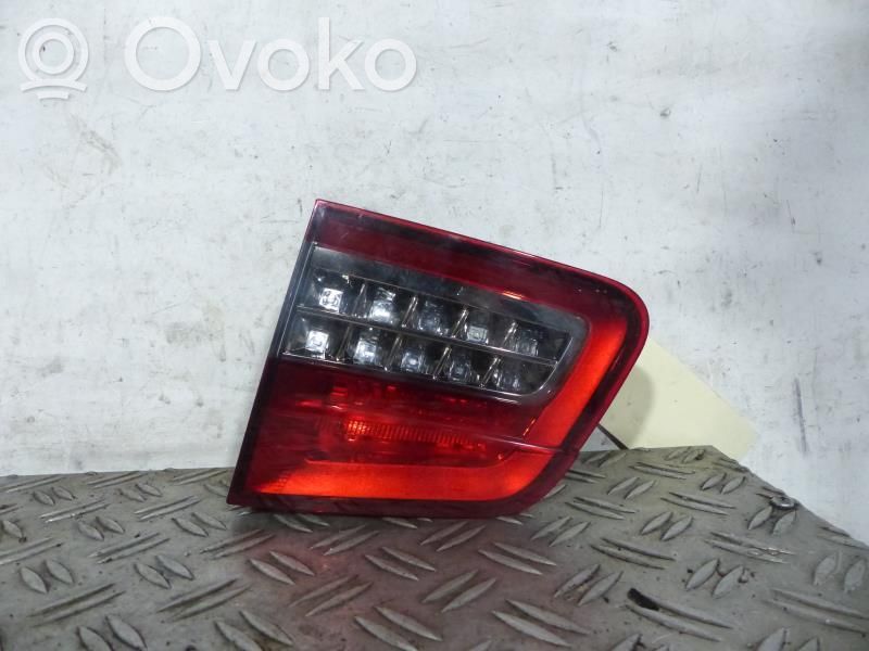 Lampă spate în capacul portbagajului   6351LT