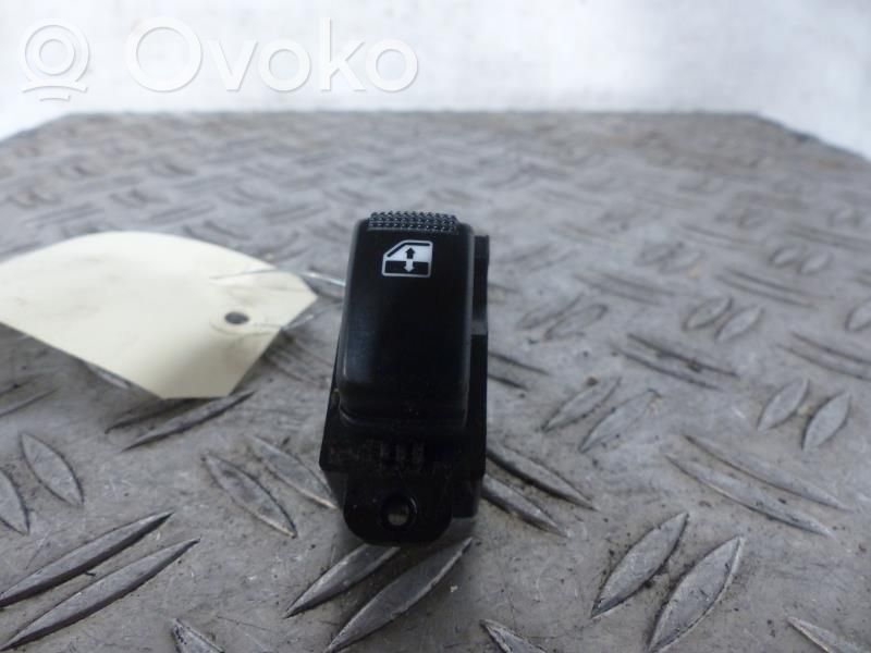 Interruptor del elevalunas eléctrico   935811G001