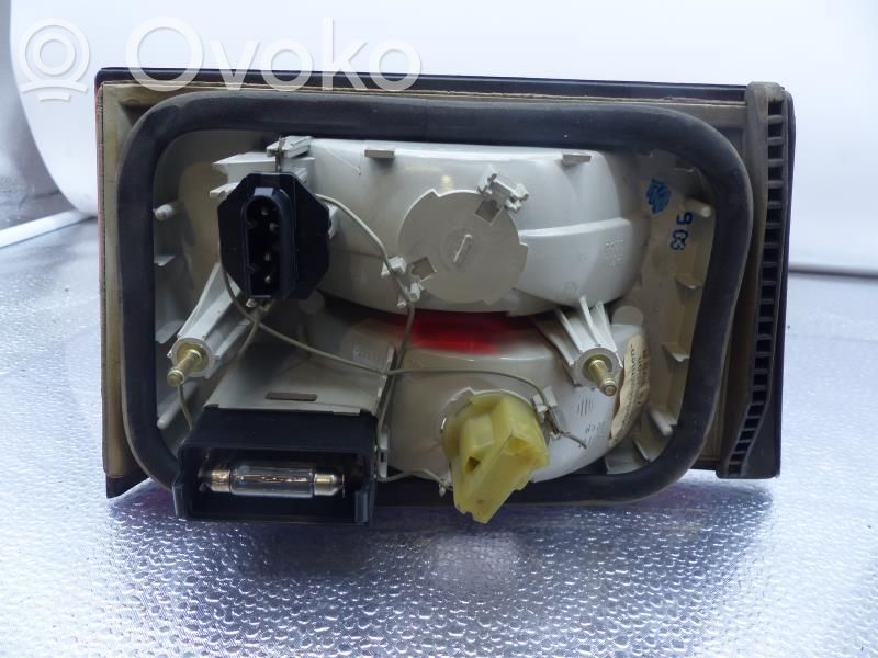 BMW 5 E34 Tailgate rear/tail lights 