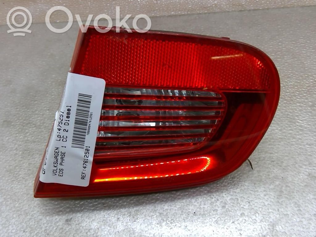 Tailgate rear/tail lights   1Q0945094