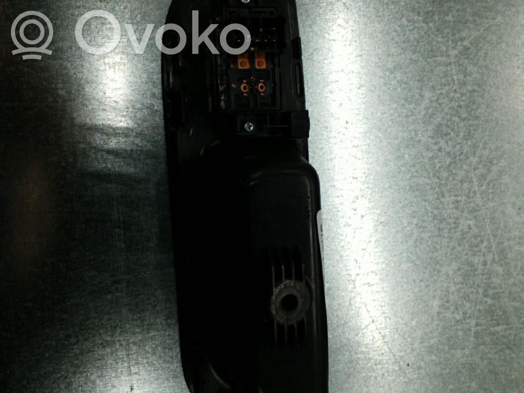 KIA Sorento Electric window control switch 