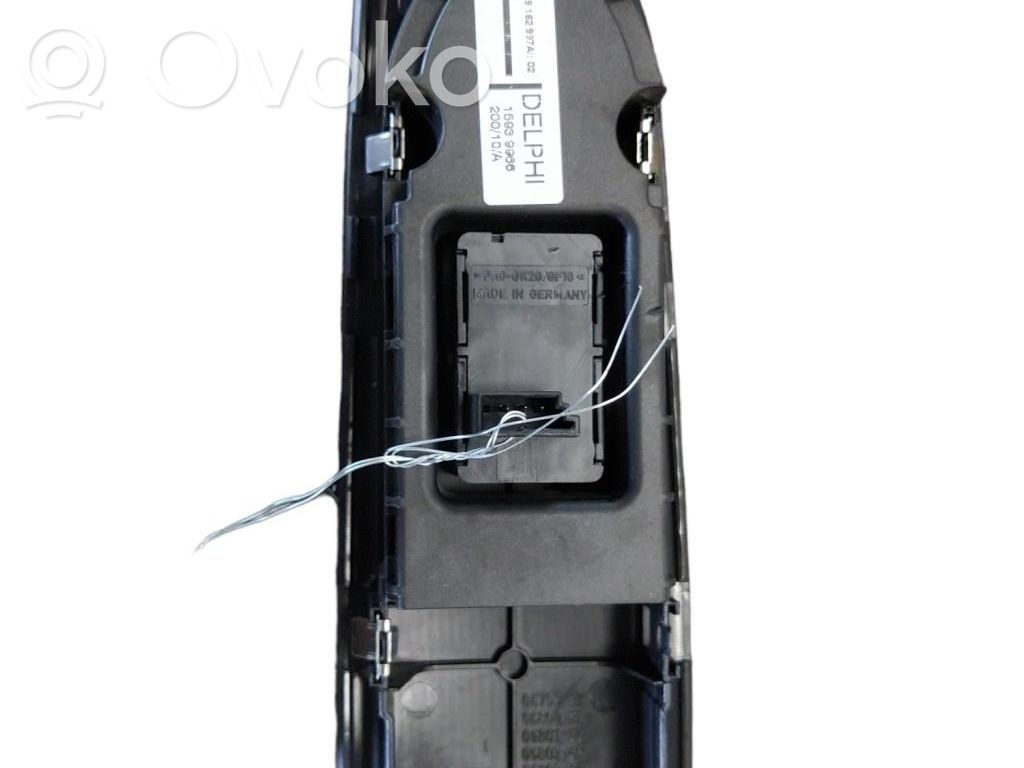 BMW 1 E81 E87 Electric window control switch 