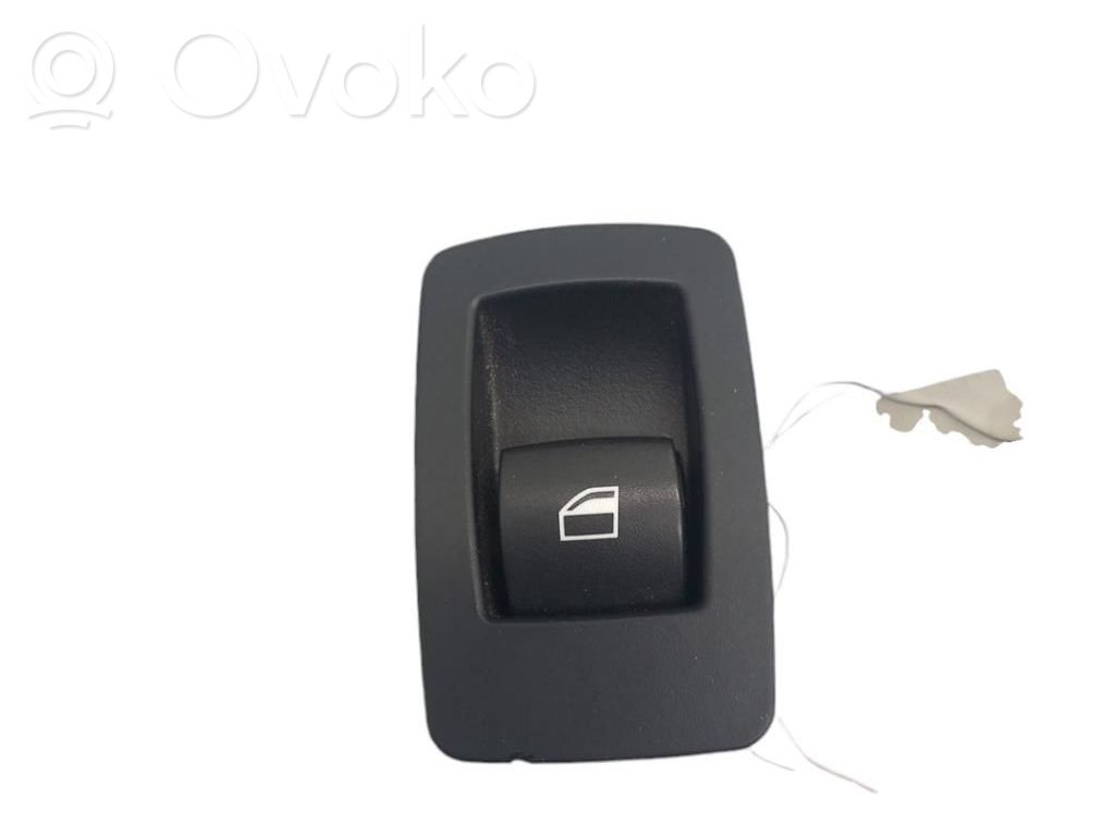 Elektrinių langų jungtukas   61313448654