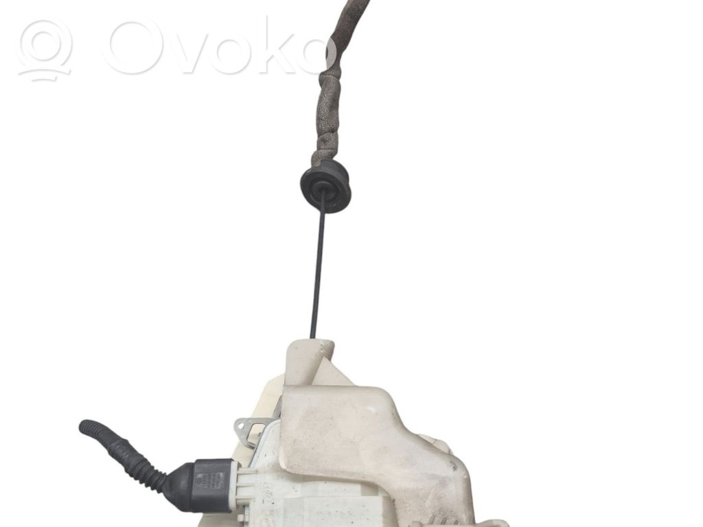 Serrure de porte avant   8J1837015F