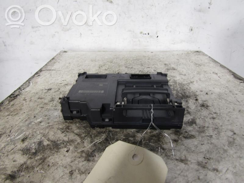 Renault Clio IV Ignition key card reader 